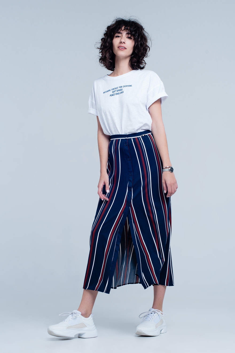 Falda midi azul marino a rayas Falda midi azul marino a rayas