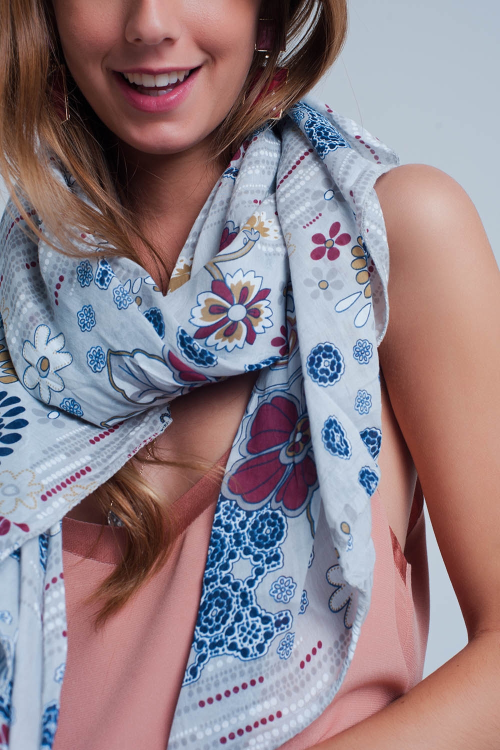 Fular con estampado floral