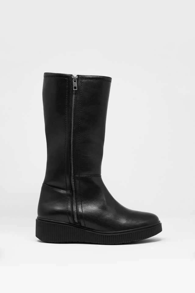 chunky zip boots in black