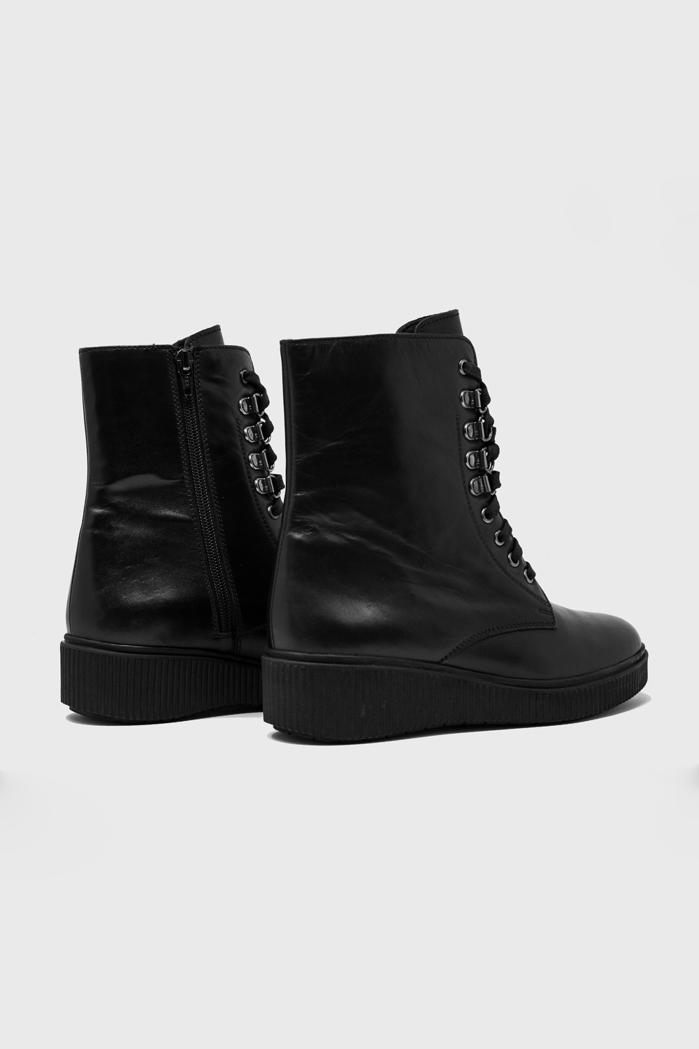 Botas negras con cordones Botas negras con cordones