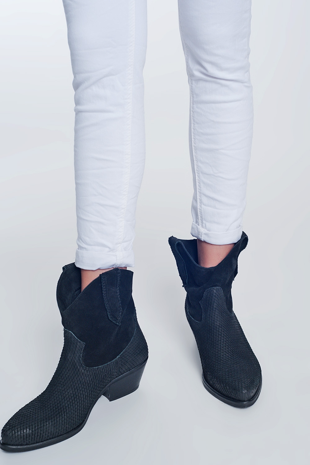 Pantalon de talle alto color blanco Pantalon de talle alto color blanco