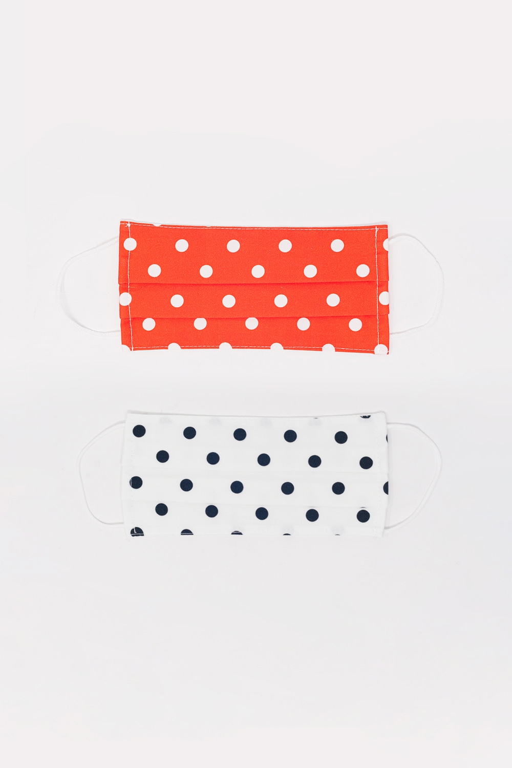 Paquete de 2 unidades Mascarilla motas blanca y roja