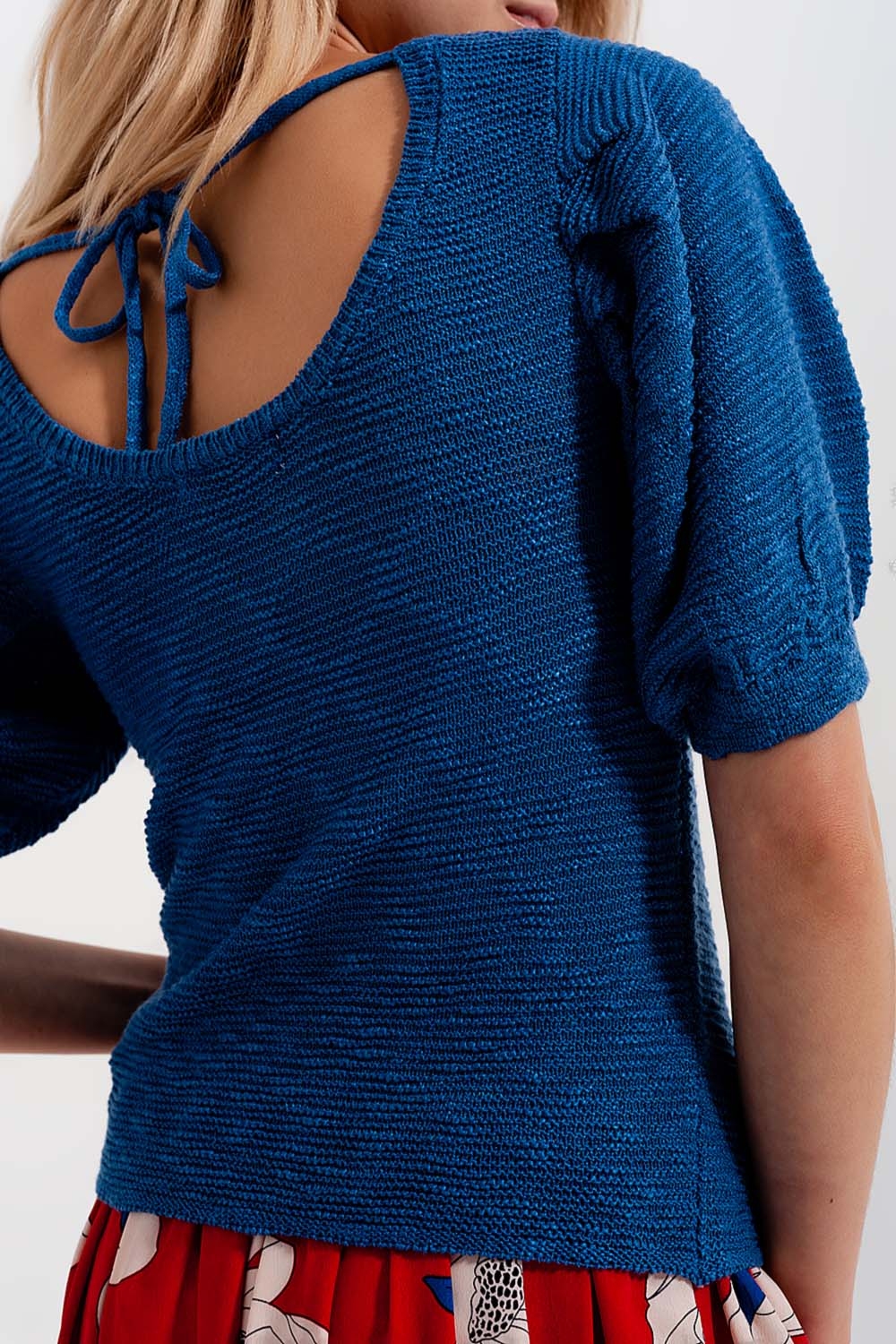 Top color azul de punto con manga corta Top color azul de punto con manga corta