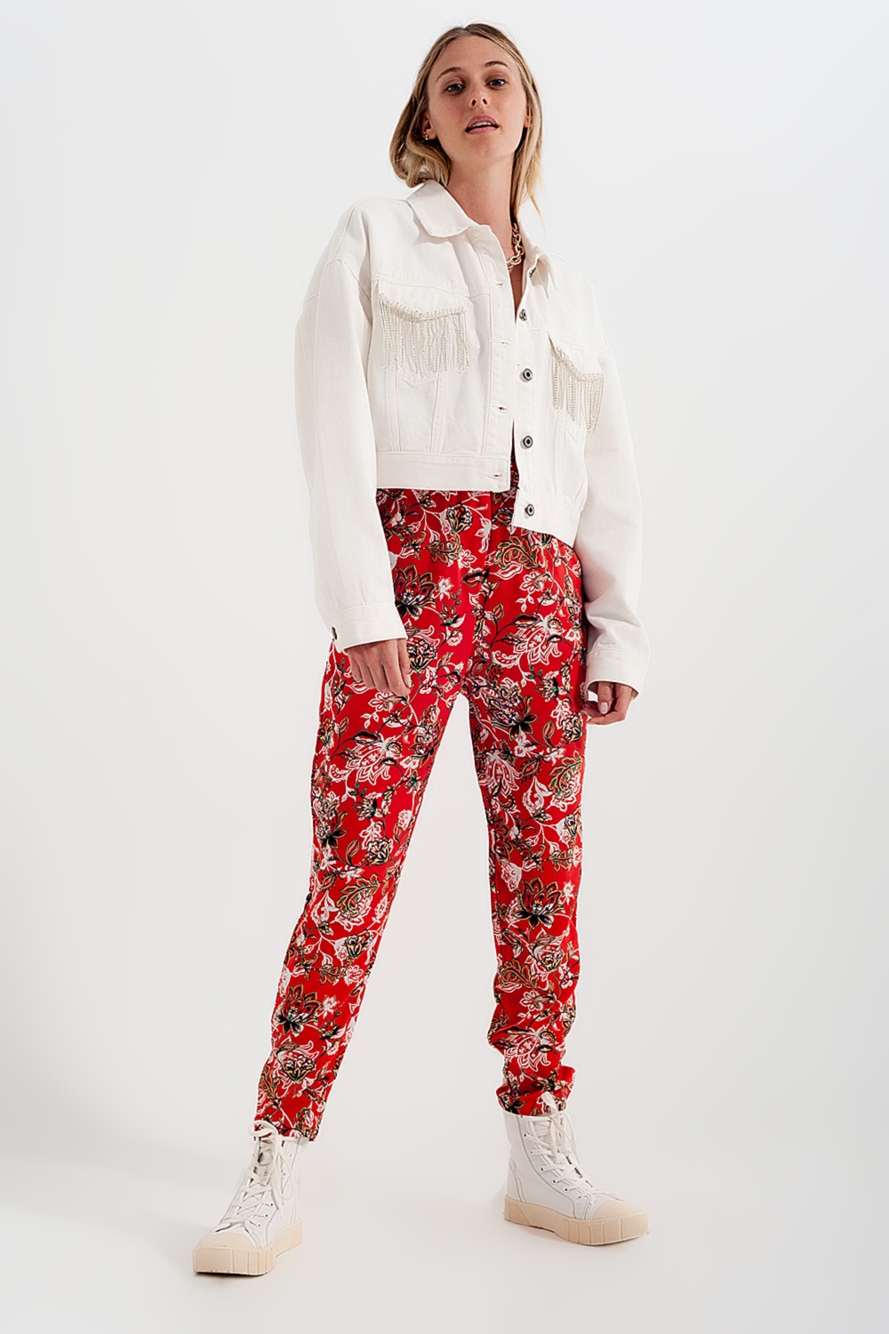 Chaqueta vaquera blanco con flecos de strass Chaqueta vaquera blanco con flecos de strass