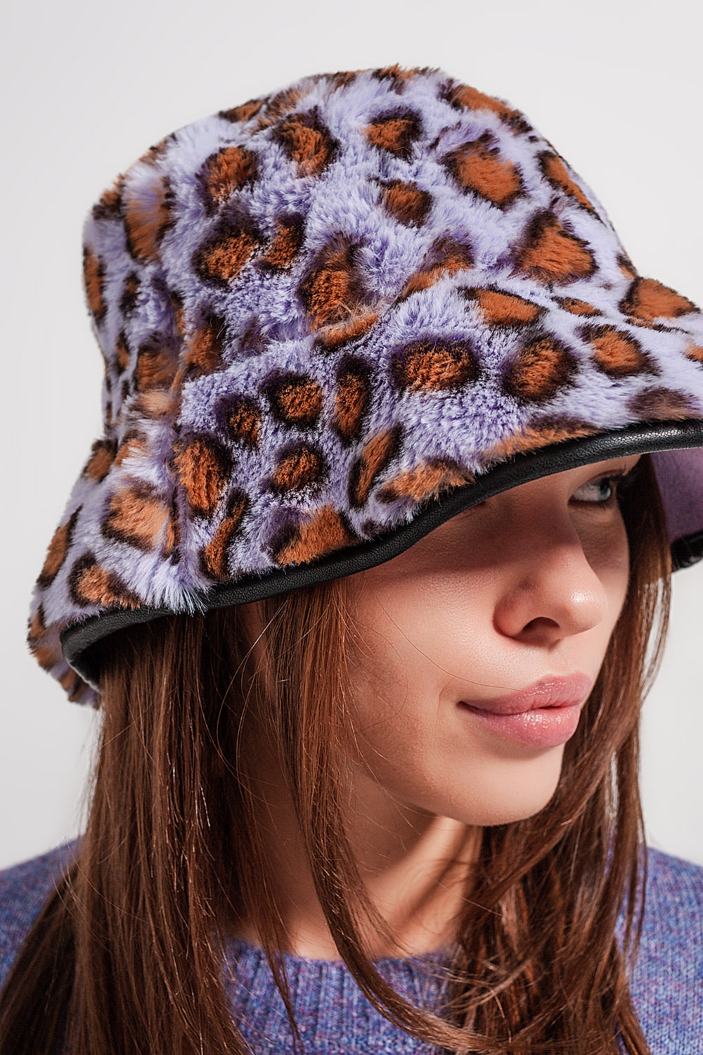Sombrero de pescador con estampado animal en morado Sombrero de pescador con estampado animal en morado