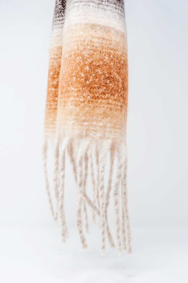 Supersoft long woven scarf with fringe in beige