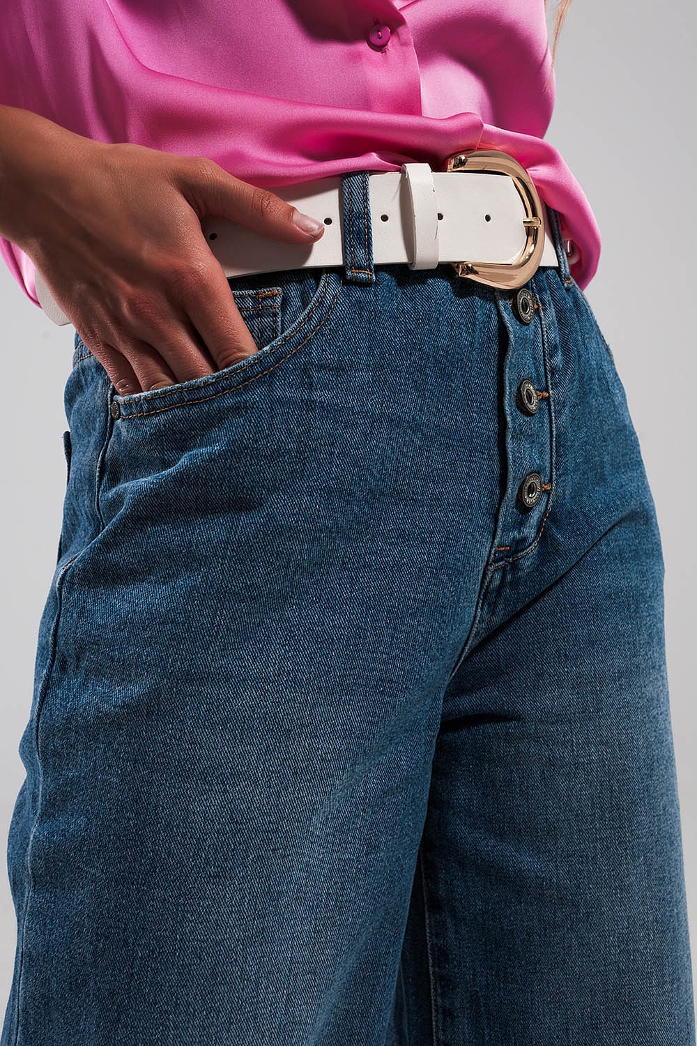 Vaqueros de pernera recta con plumas sint&eacute;ticas en el bajo de color ROSA