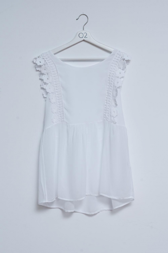 Broderie frill detail top in white