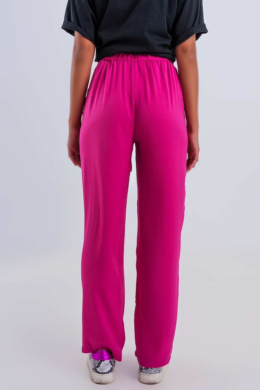 Pantalones fucsia de pernera ancha con cinturón Pantalones fucsia de pernera ancha con cinturón