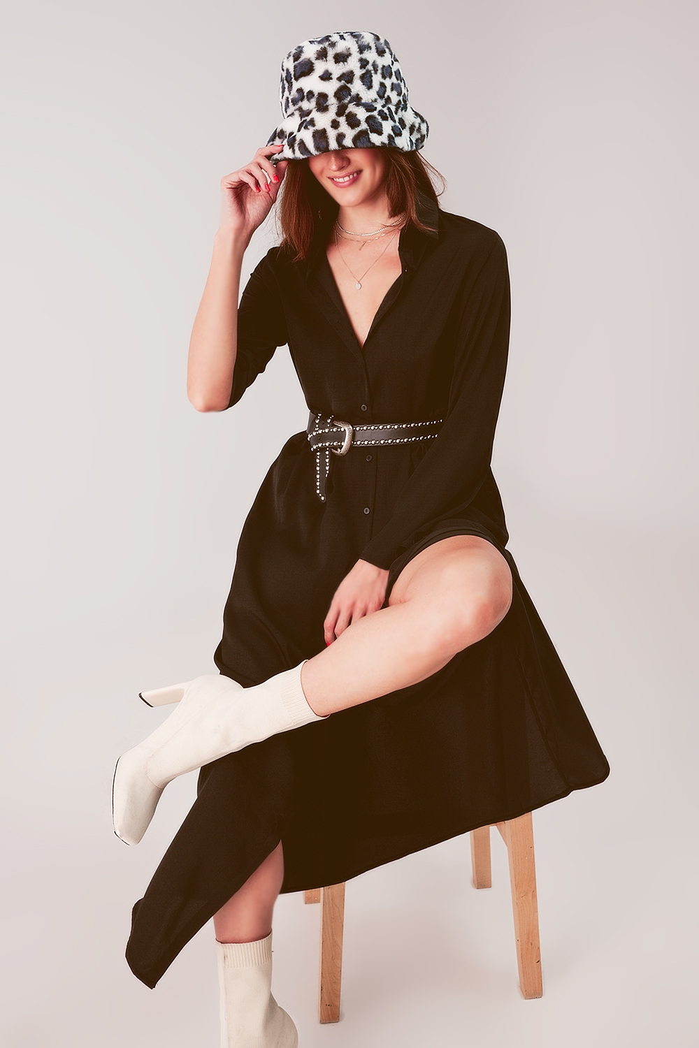 Vestido camisero largo negro de corte holgado Vestido camisero largo negro de corte holgado