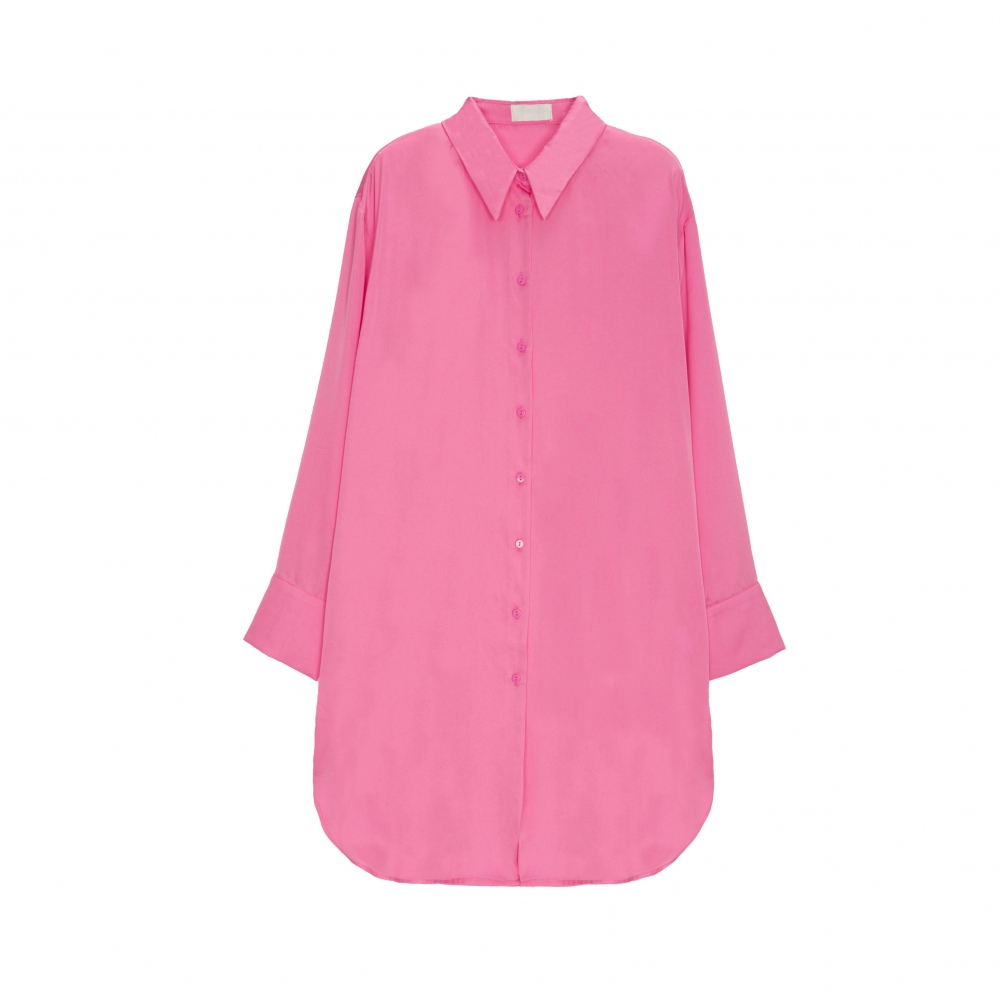 Camisa rosa de manga larga abotonada de satén Camisa rosa de manga larga abotonada de satén