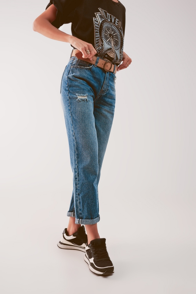 Jeans mit hohem Bund und Rissen am Oberschenkel