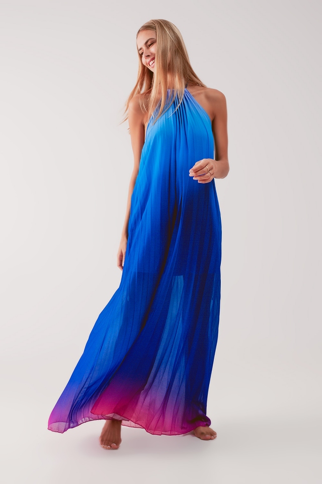 Hoogsluitende maxi jurk en plooien in blauw ombre kleurverloop