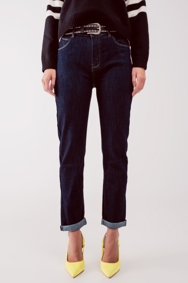 Jeans im Stil der 90er mit geradem Schnitt in dunkelblauer Waschung