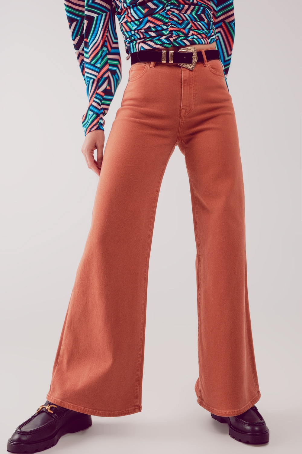 Vaqueros naranja de pernera ancha de mezcla de algod&oacute;n