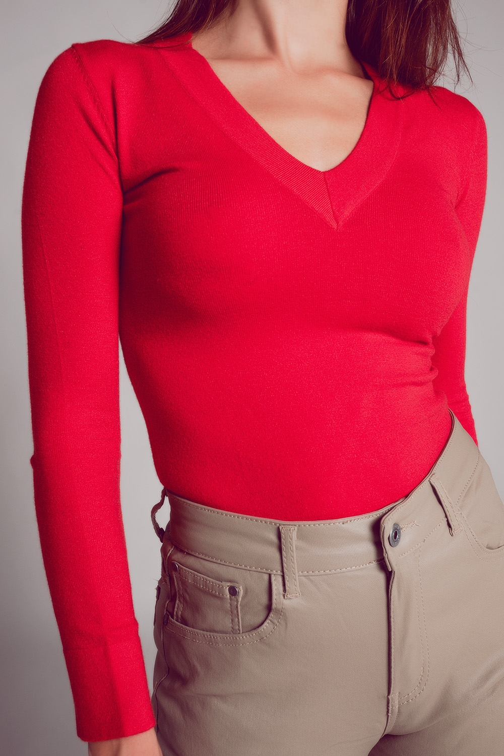 Jersey rojo con escote V de punto fino Jersey rojo con escote V de punto fino