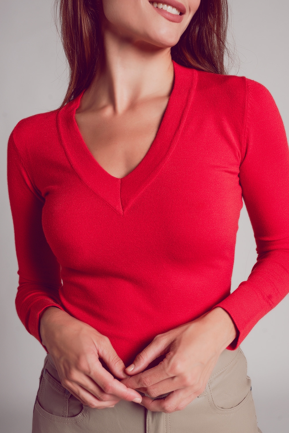 Jersey rojo con escote V de punto fino Jersey rojo con escote V de punto fino