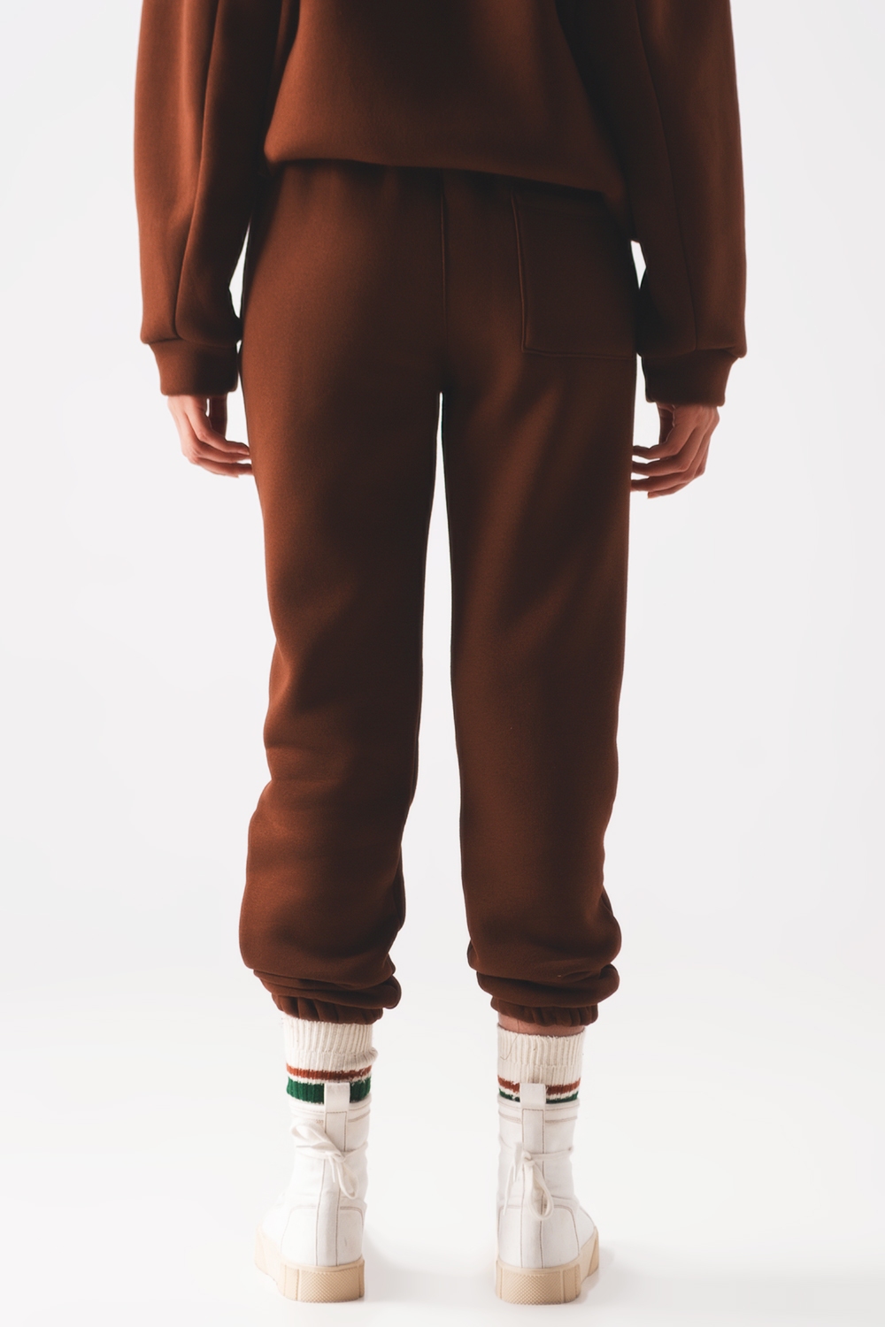 Jogger de algodón en color marron Jogger de algodón en color marron