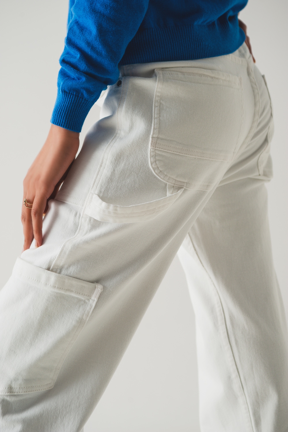 Pantalones cargo en blanco Pantalones cargo en blanco