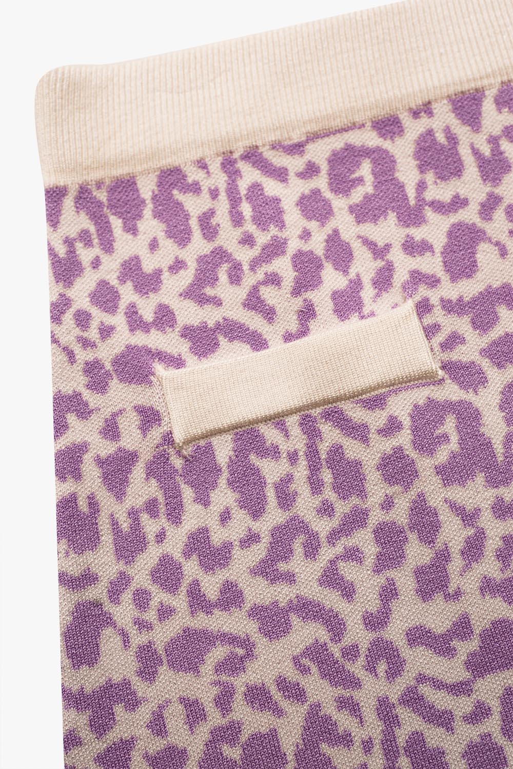 Mini falda de punto ligero en estampado animal lila