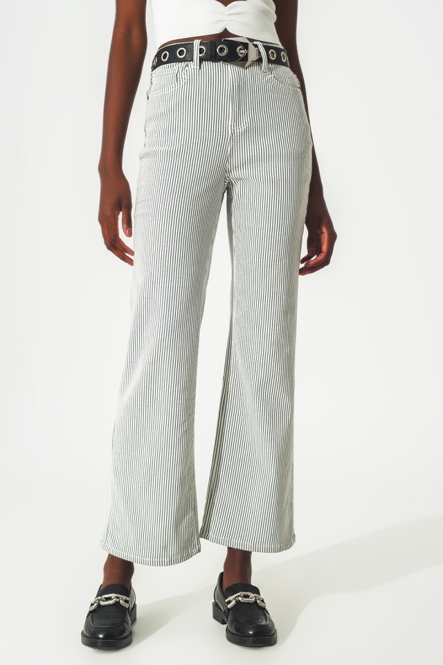 Graue Hose mit ausgestellten Streifen
