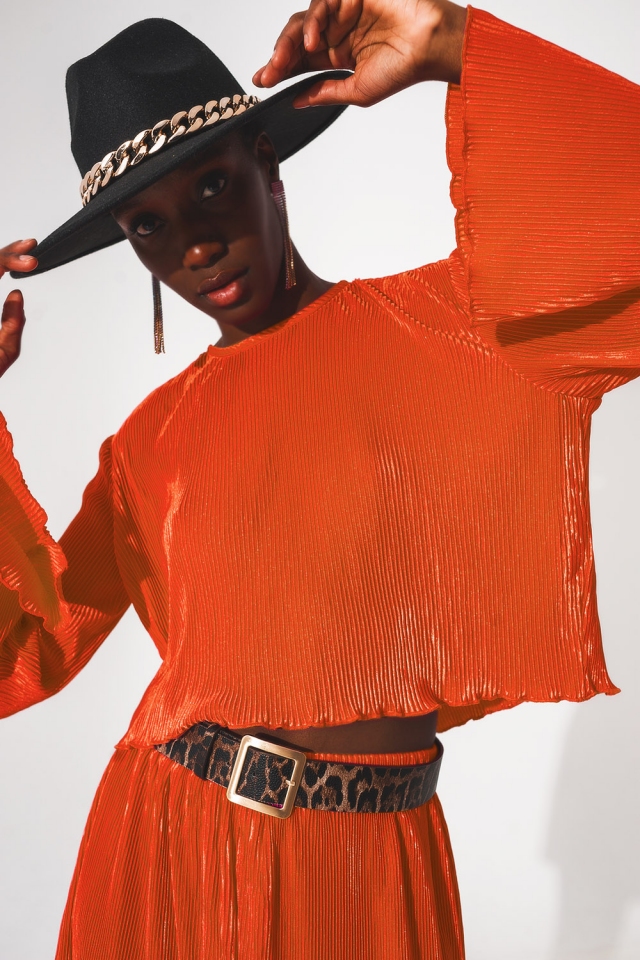 Top corto con scollo rotondo plissé in arancio