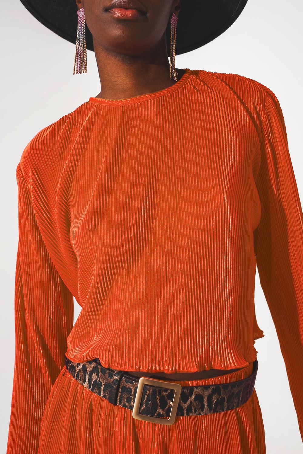 Top corto con cuello redondo plisado en naranja Top corto con cuello redondo plisado en naranja