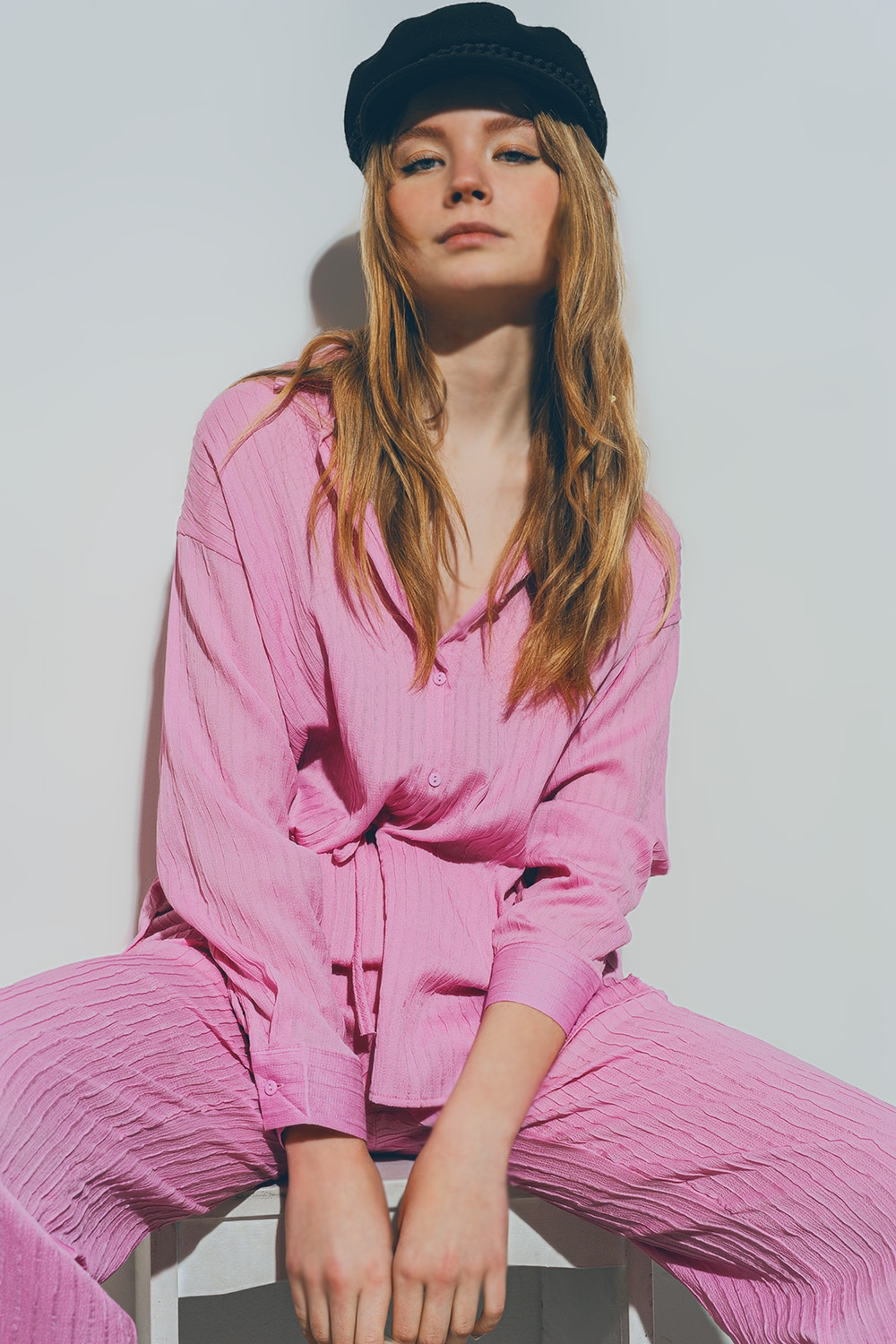 Camisa suelta texturizada en rosa