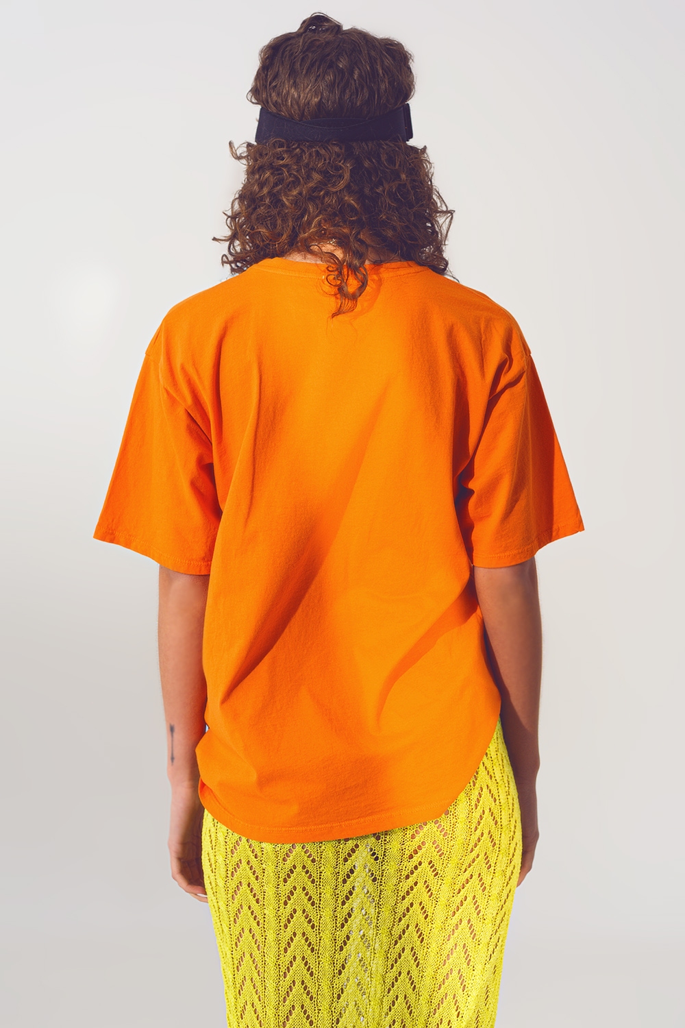 Camiseta con texto Good Vibes en naranja Camiseta con texto Good Vibes en naranja