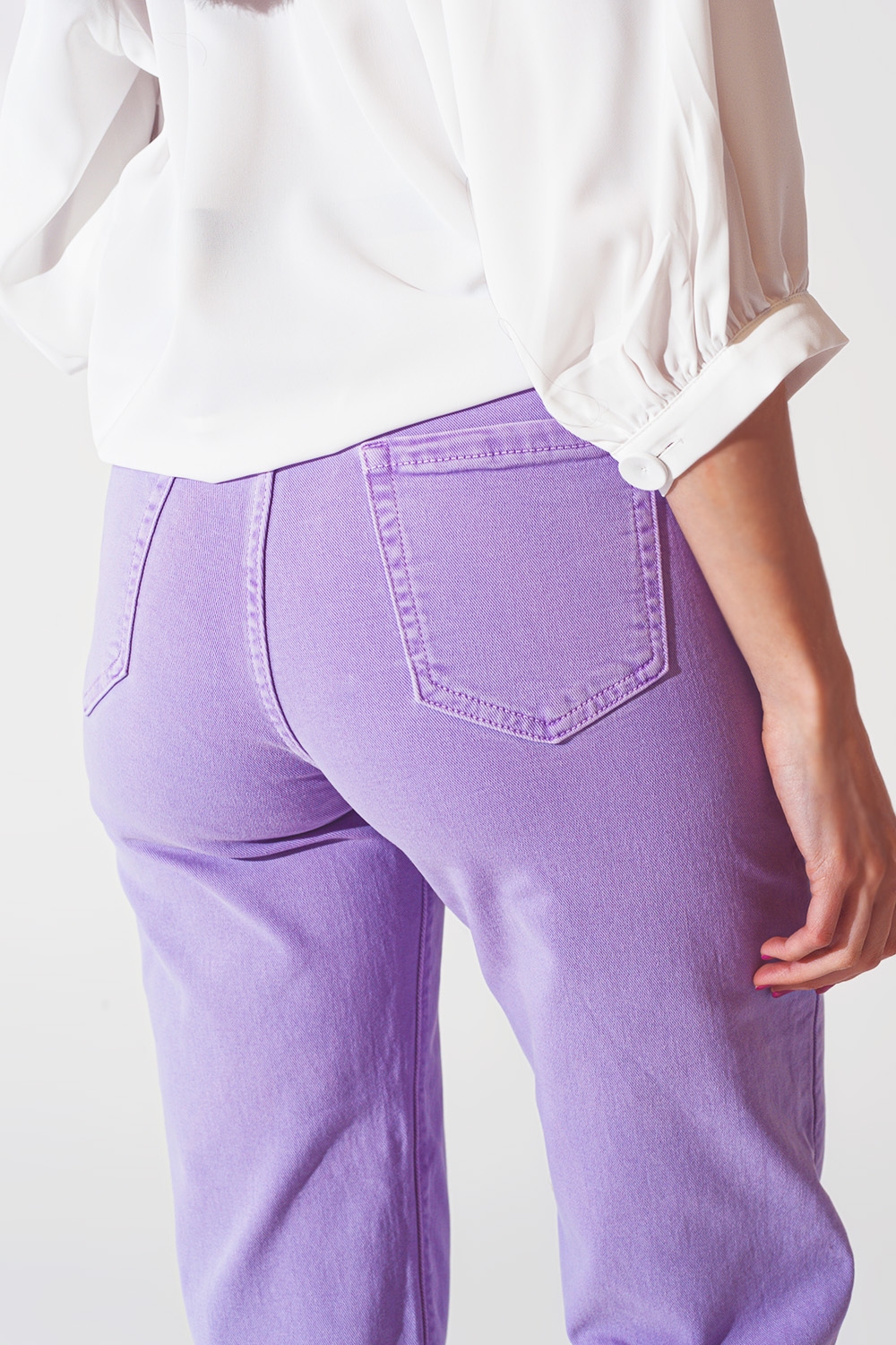 Vaquero morado de pernera ancha Vaquero morado de pernera ancha