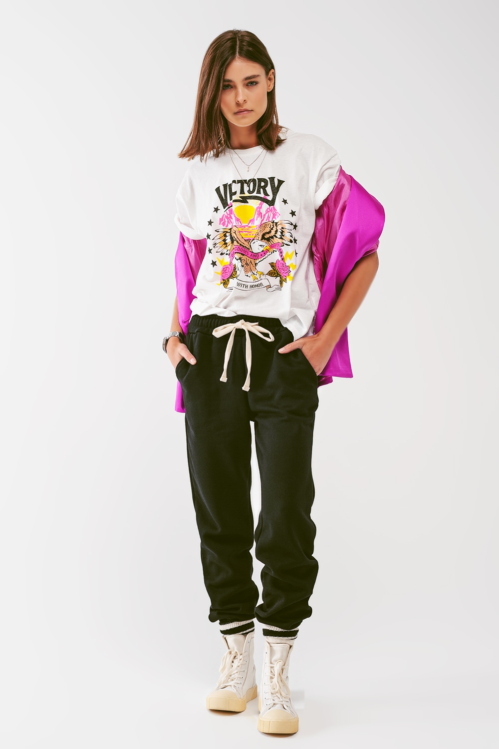 Camiseta con texto Victory en blanco Camiseta con texto Victory en blanco