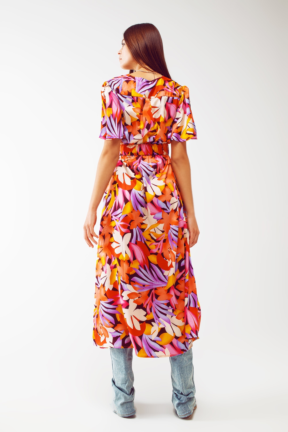 Vestido largo plisado con escote en V en multicolor Vestido largo plisado con escote en V en multicolor