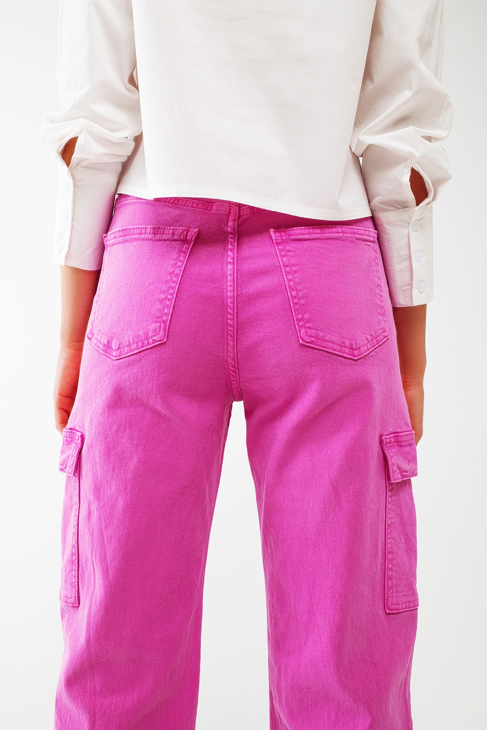 Pantalones cargo rectos en fucsia Pantalones cargo rectos en fucsia