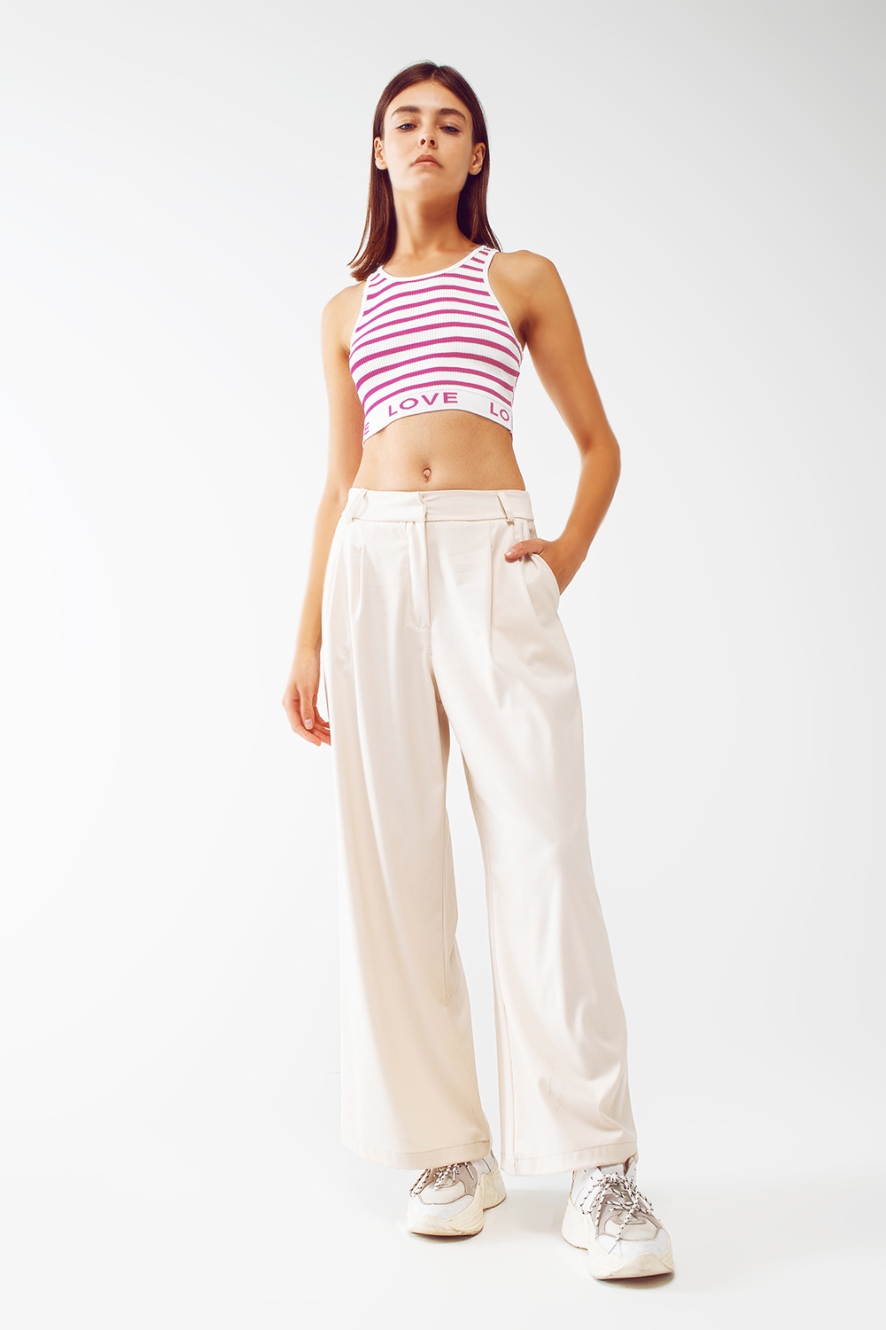 Top corto a rayas con texto Love en rosa Top corto a rayas con texto Love en rosa