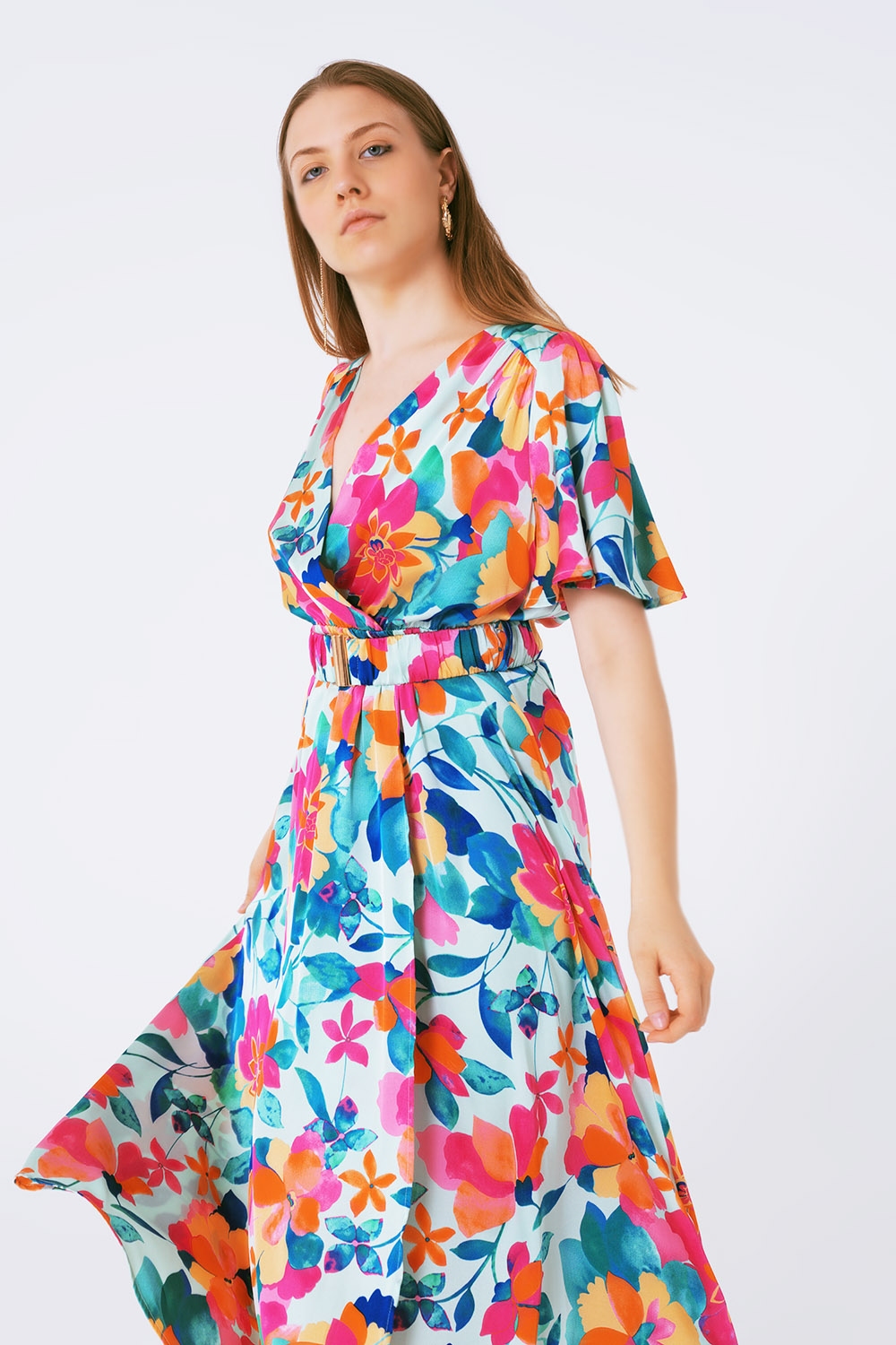 vestido largo de satén suave con cinturón y estampado de flores vestido largo de satén suave con cinturón y estampado de flores