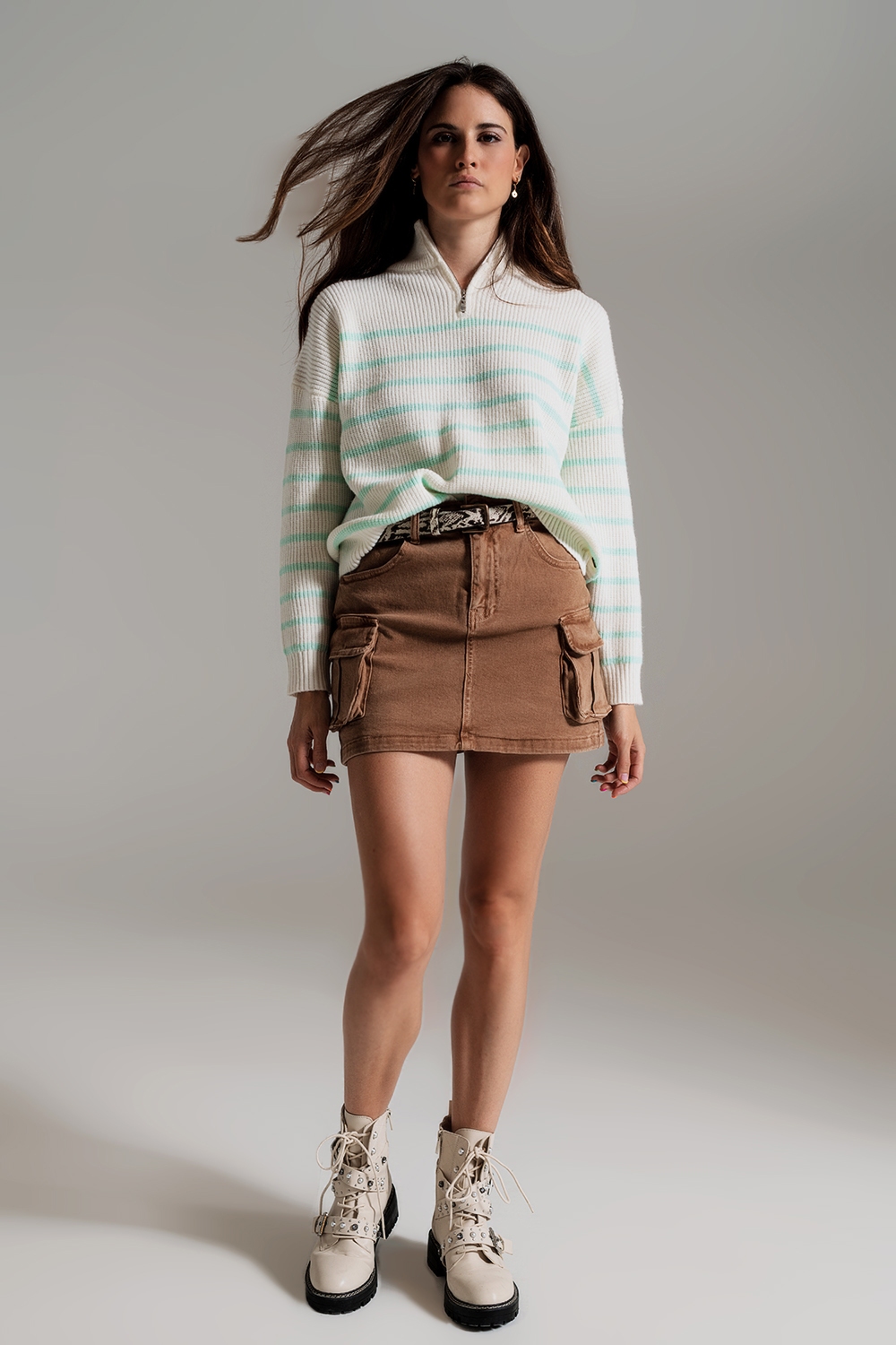 Falda mini cargo en camel