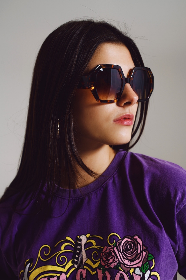 Gafas de sol hexagonales extra grandes en carey oscuro