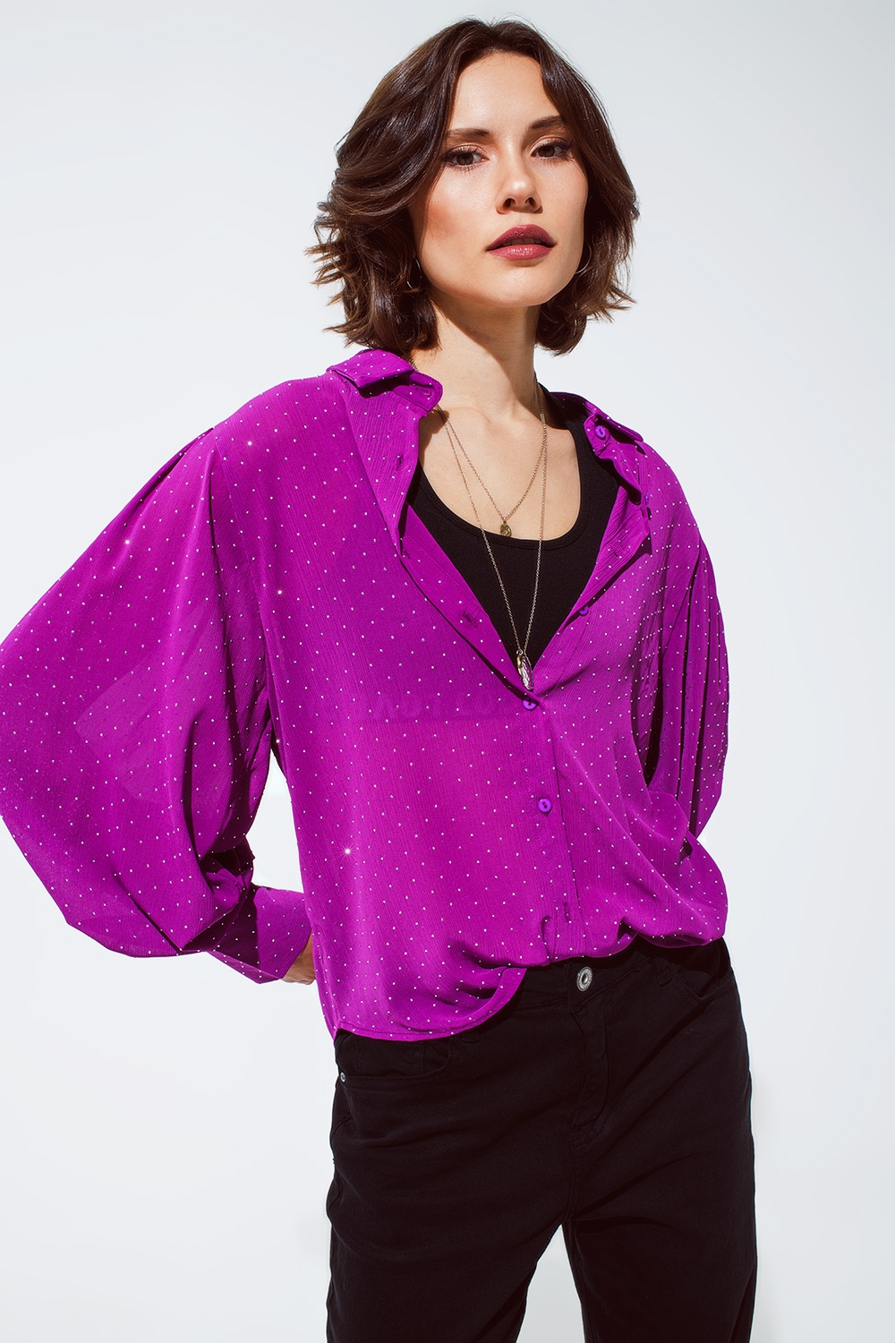 Blusa en magenta con detalle de strass Blusa en magenta con detalle de strass