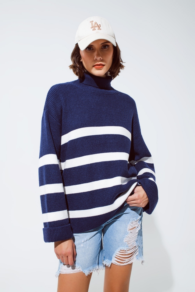 Pull à col roulé bleu marine à rayures