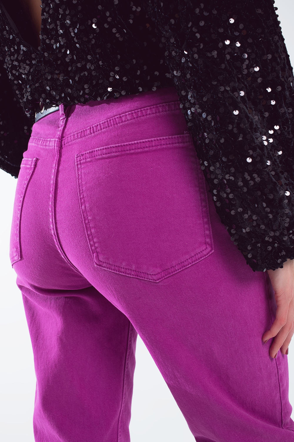 Vaquero slouchy de algodón de talle medio en magenta Vaquero slouchy de algodón de talle medio en magenta