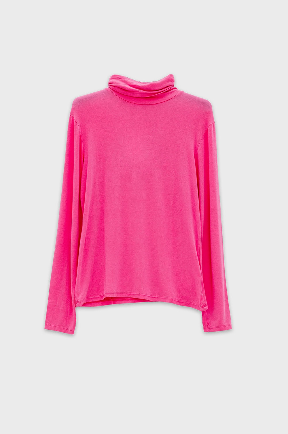 Top de cuello alto y manga larga en modal fucsia Top de cuello alto y manga larga en modal fucsia
