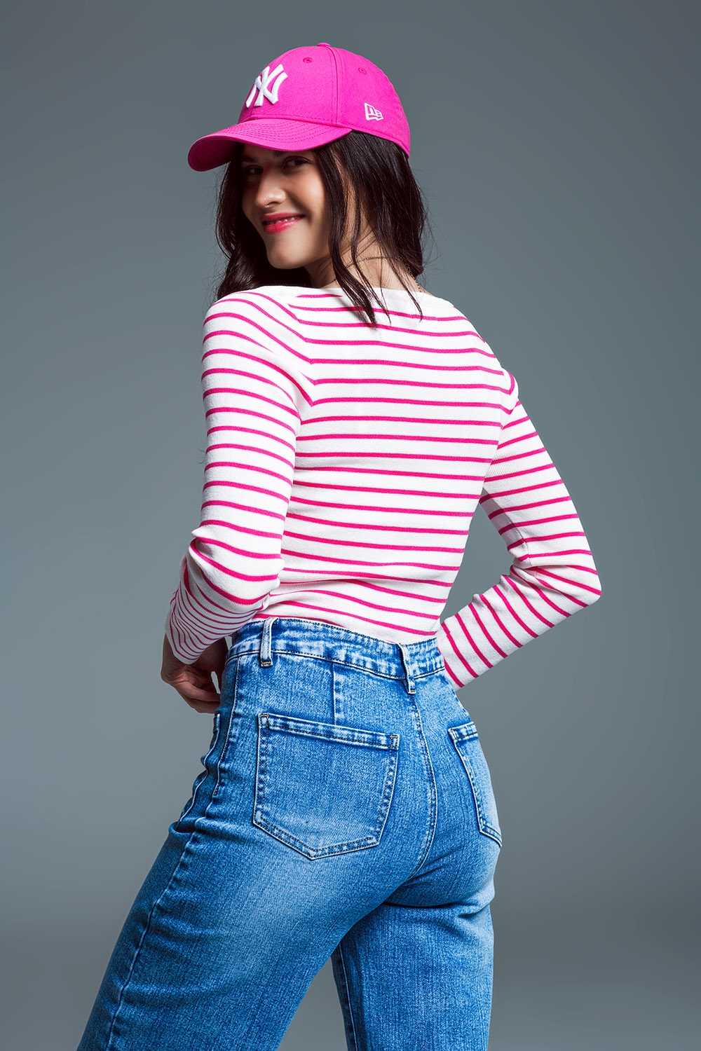 Slim Fit Su&eacute;ter De Punto Fino Con Cuello Barco En Blanco Con Rayas Fucsia