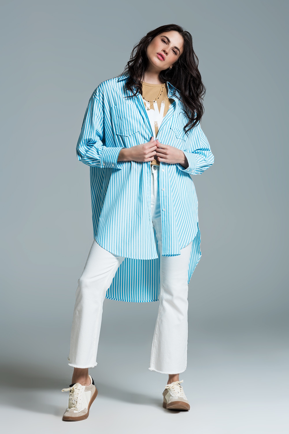 Blusa oversize azul claro con rayas blancas Blusa oversize azul claro con rayas blancas