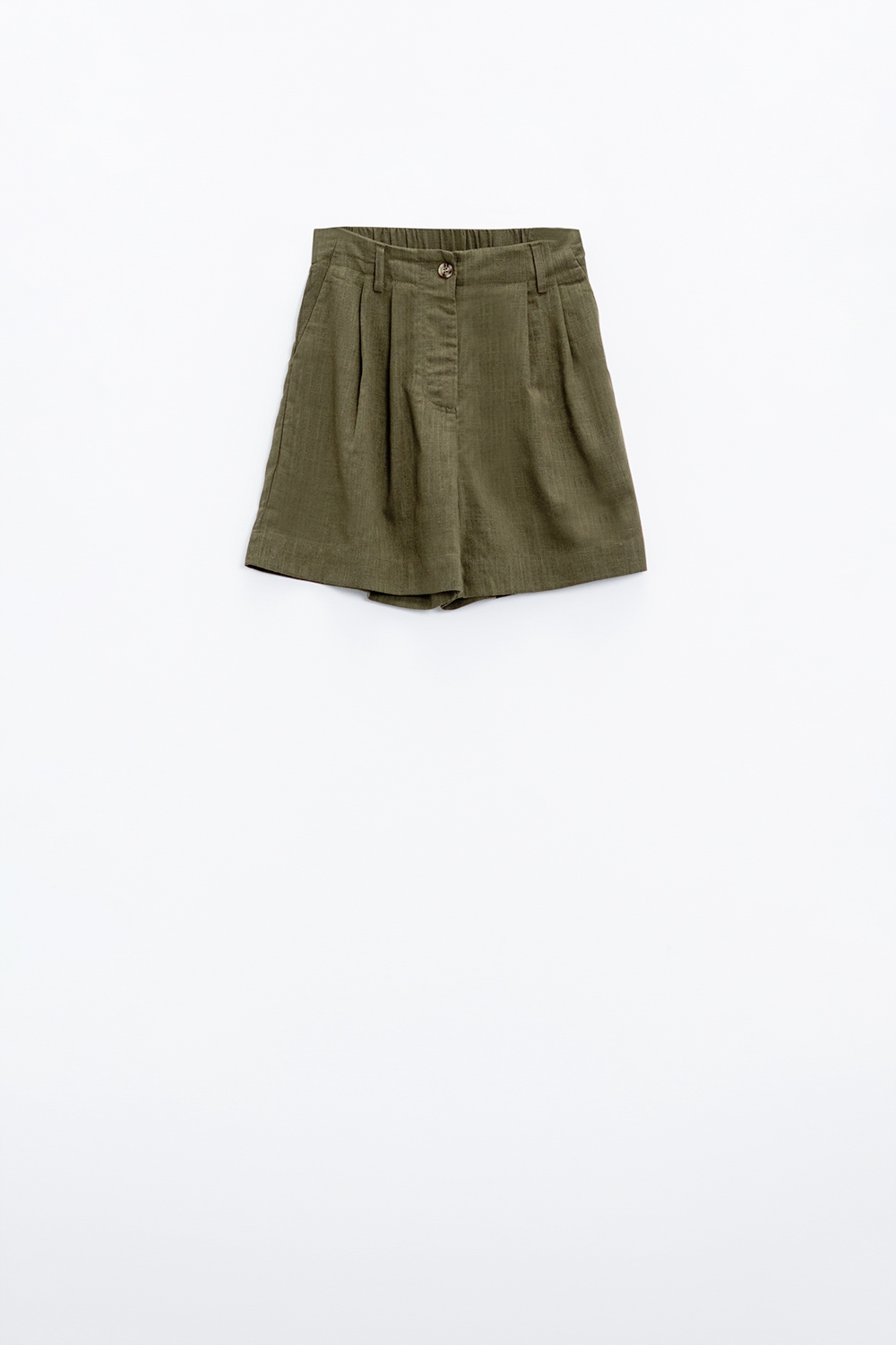 Pantalones cortos caqui con bolsillos y cintura elástica Pantalones cortos caqui con bolsillos y cintura elástica