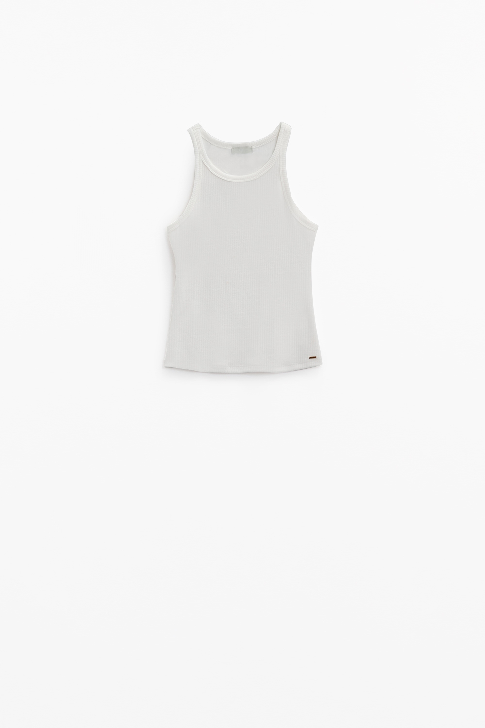 Top blanco sin mangas con detalles acanalados Top blanco sin mangas con detalles acanalados