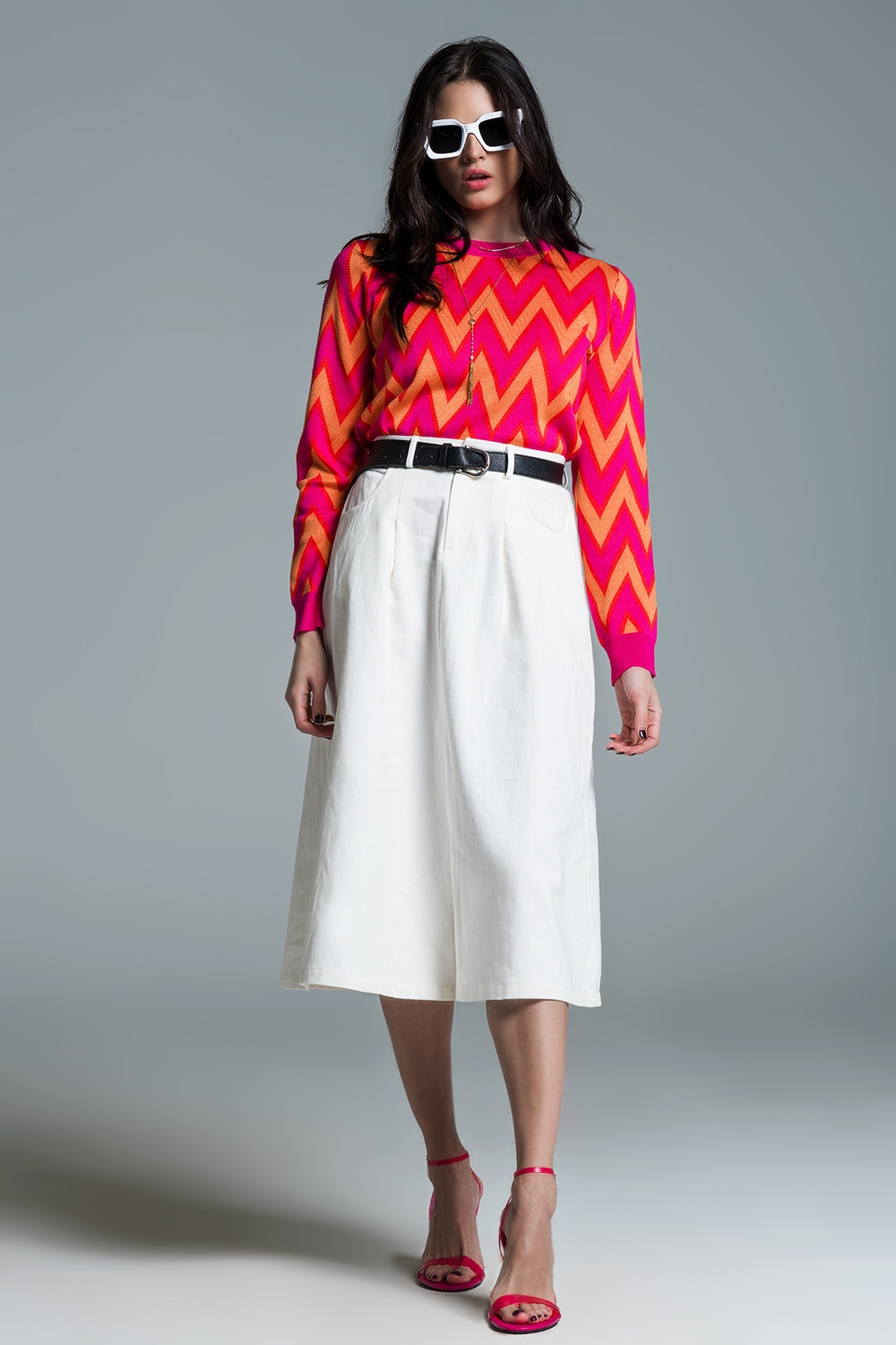 Falda blanca midi con bolsillos en blanco Falda blanca midi con bolsillos en blanco