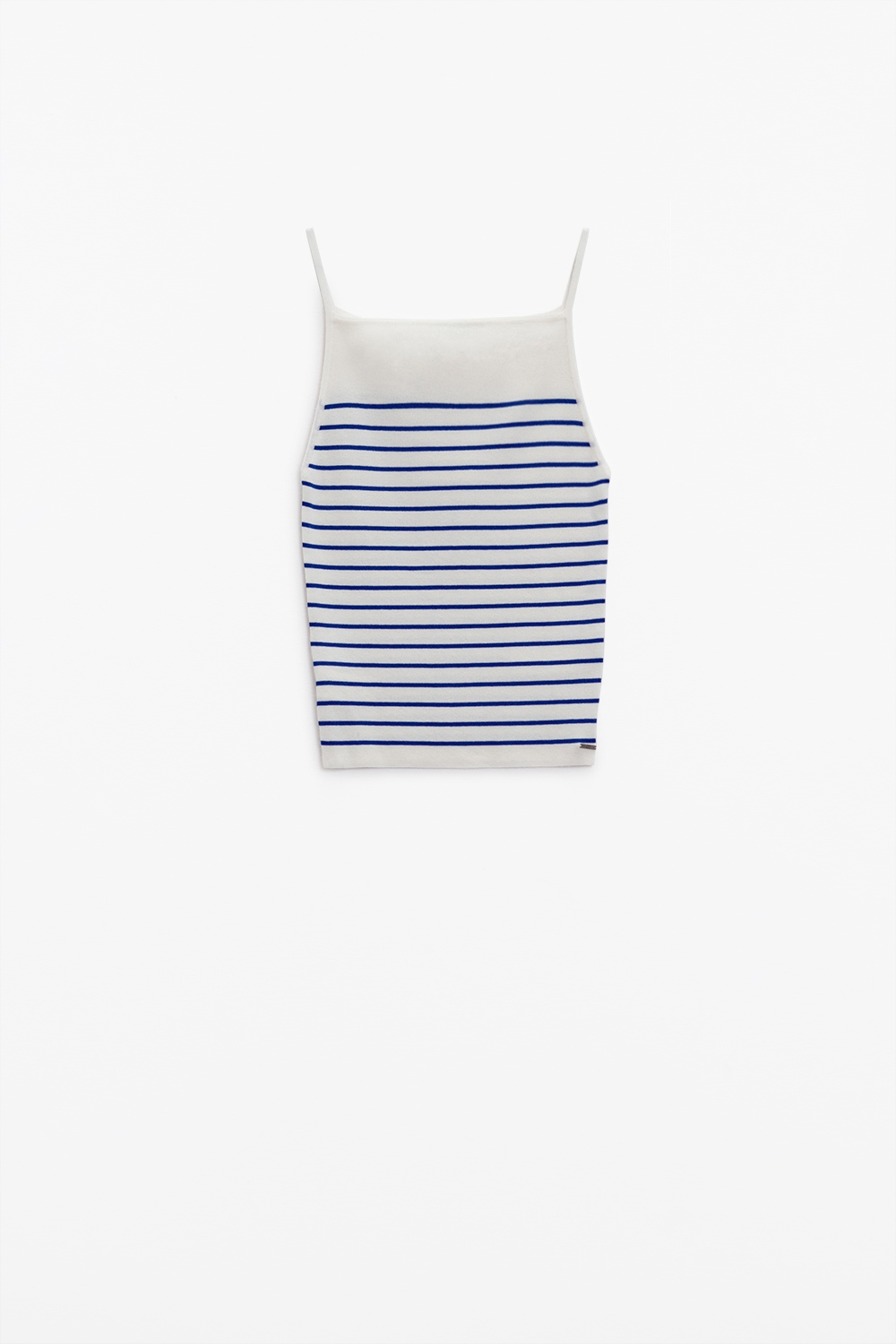 Top blanco con rayas azules y tirantes finos
