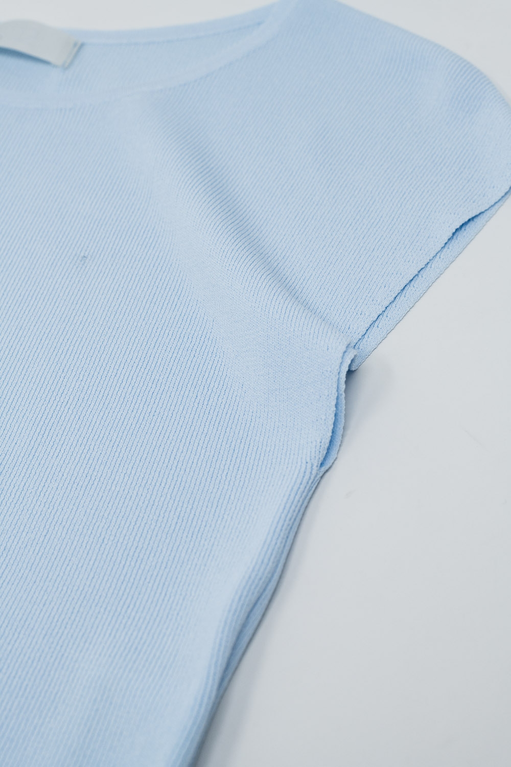 Camiseta de punto con mangas cortas en azul Camiseta de punto con mangas cortas en azul