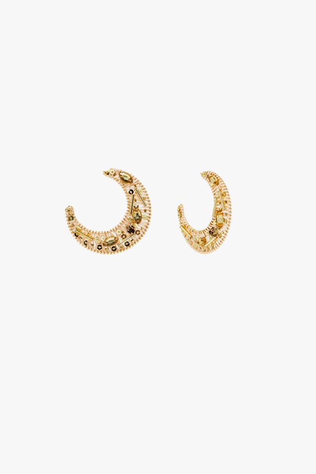 Pendientes Wocen Beige Grandes Redondos Con Adornos Dorados