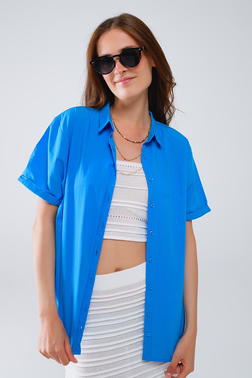 Camisa abotonada de manga corta en azul